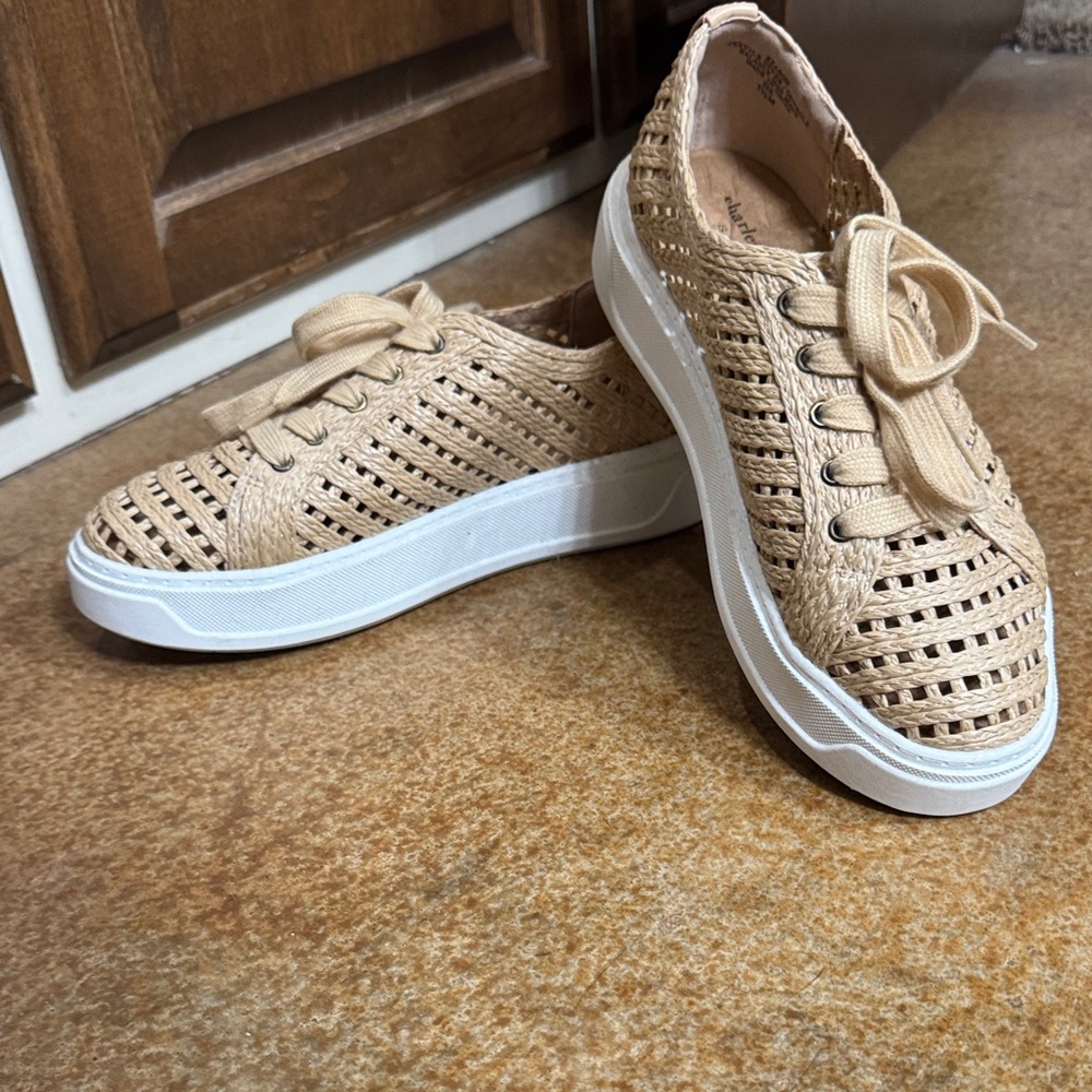 Charles David Sport Beige Woven Sneakers